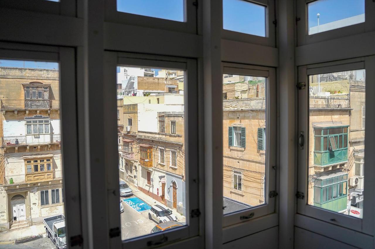 Wonderful Apartment Next To The Sea Gzira Экстерьер фото